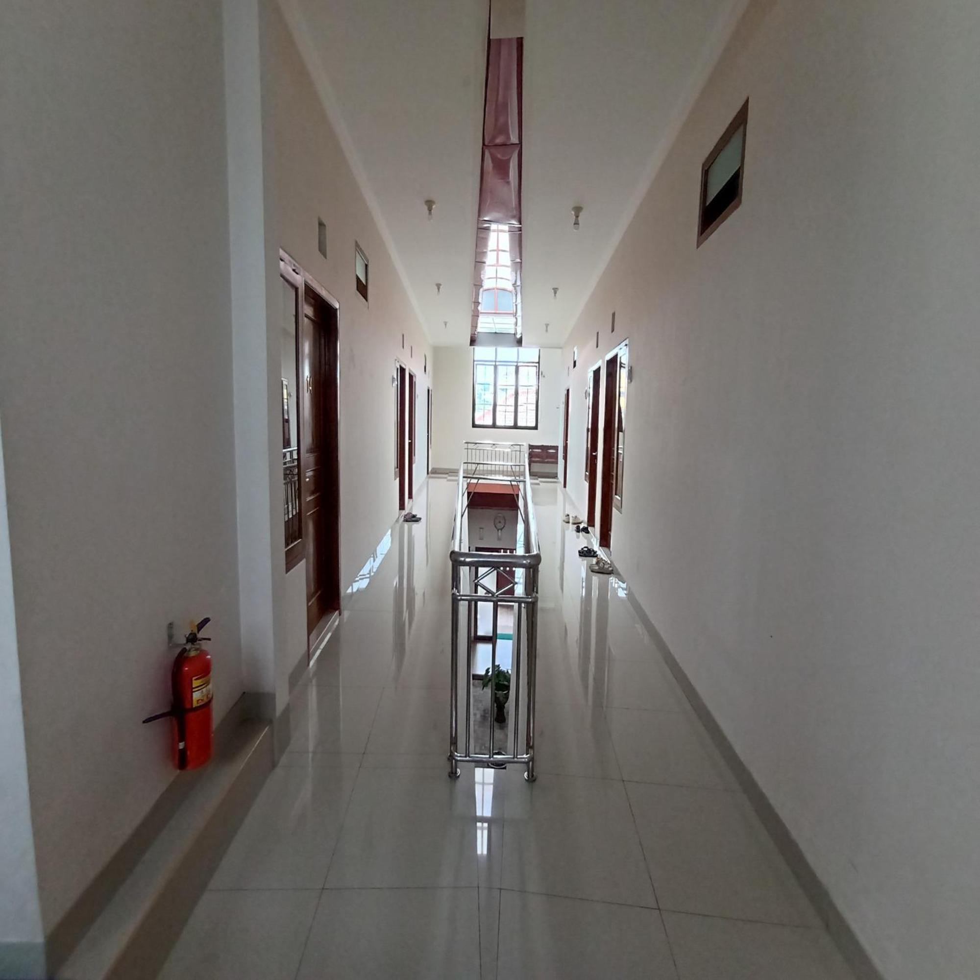 Reddoorz At Syariah House Purwokerto Hotel Luaran gambar